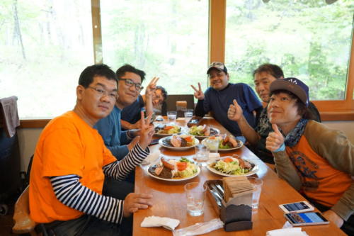 店員さんにお願いして記念撮影