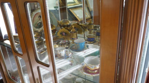 お洒落なティーカップなんかも展示していました