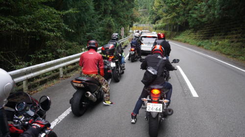 途中、工事のため片側通行になっていました