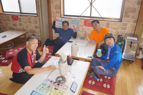 食事を待つ間に1枚パシャリ