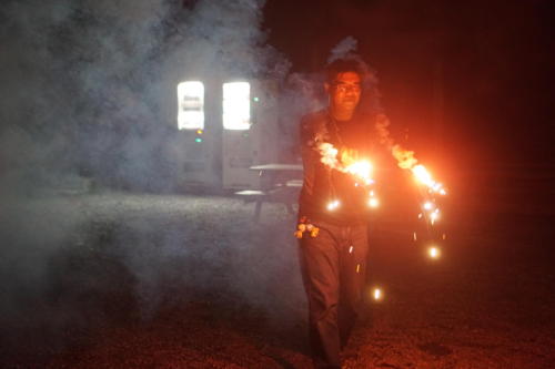 花火なんぞも買ってきました