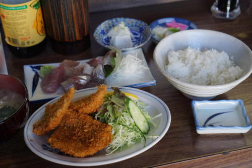 アジフライと刺身の定食