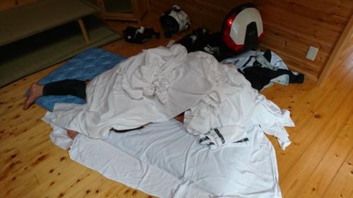 酔いつぶれたリーダー（翌朝 Ver